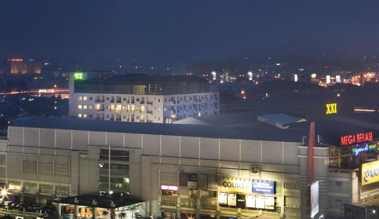 Hotel Santika Mega City Bekasi Kültér fotó