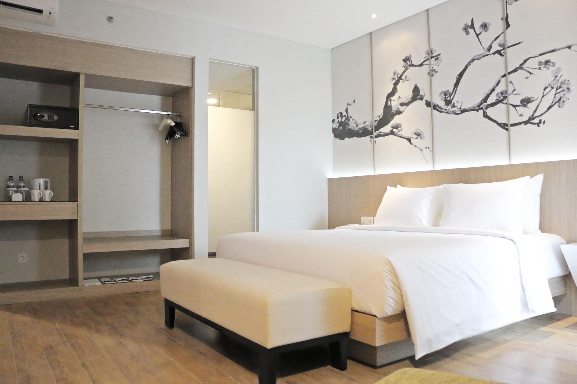 Hotel Santika Mega City Bekasi Kültér fotó