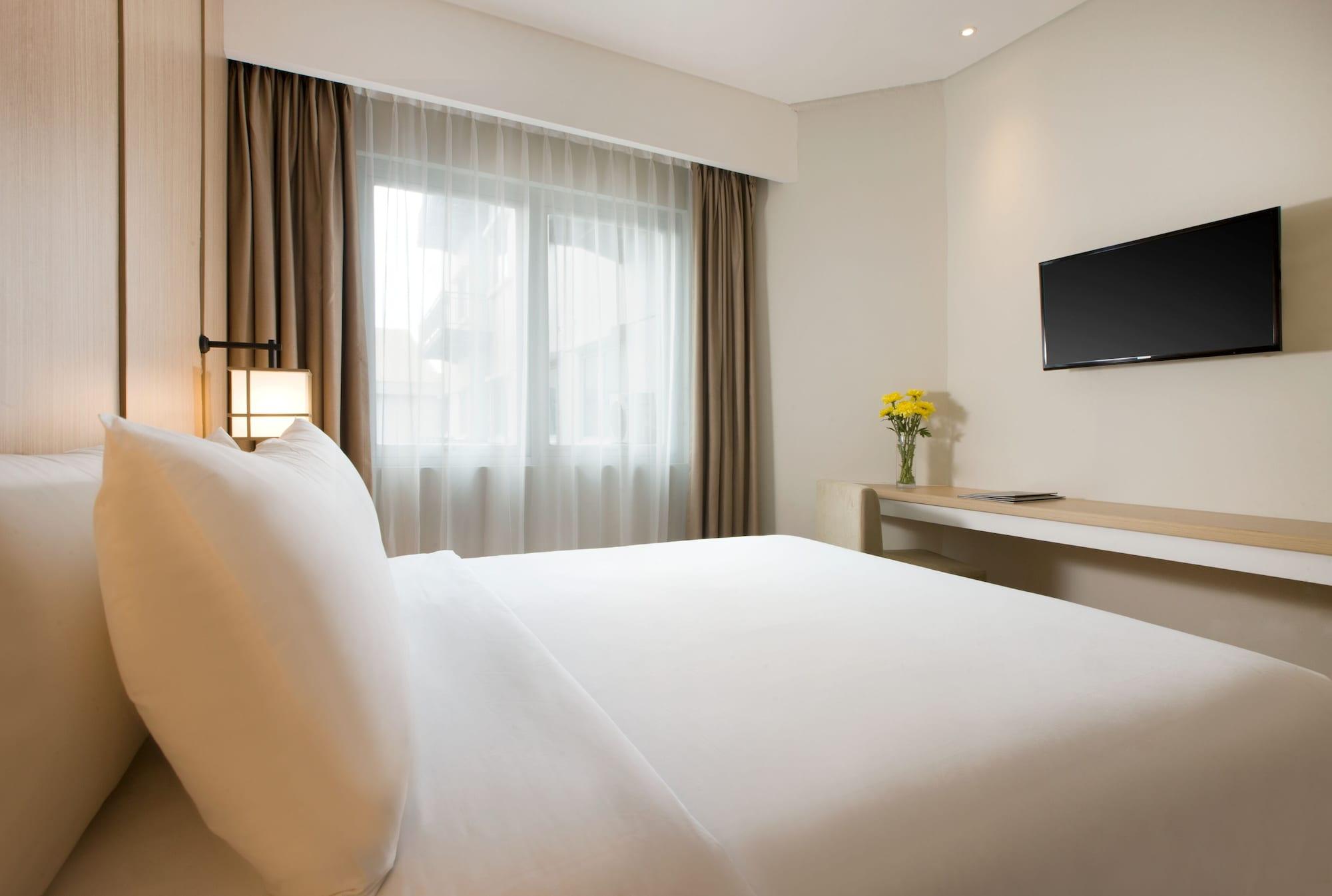 Hotel Santika Mega City Bekasi Kültér fotó